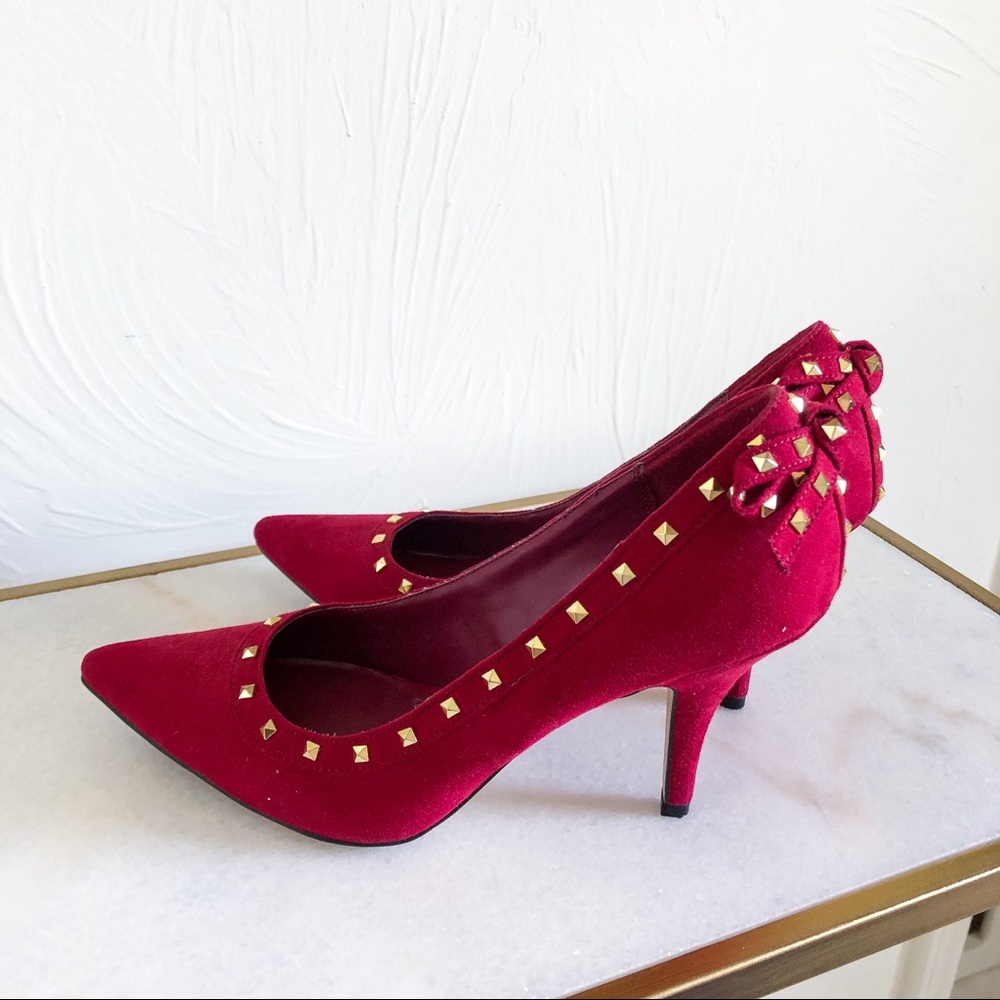 Elle Red Rockstud Bow Heels